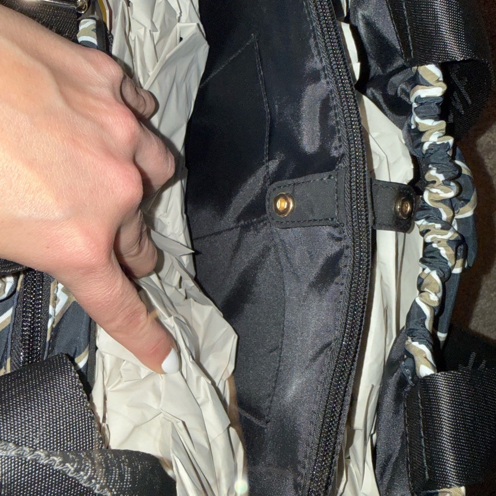 DVF Black Geometric Tote With Drawstring And Button Closure - Picture 4 of 4